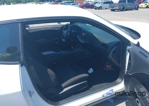 2021 Dodge Challenger Sxt из США, поврежденный, VIN 2C3CDZAG9MH623463